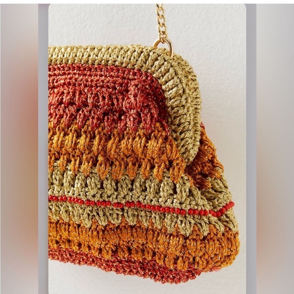 Free People Sweet Emotions Clutch NWT - Picture 3 of 16